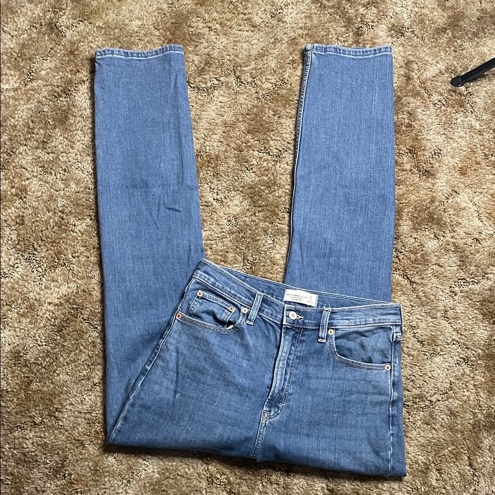 Abercrombie‎ & Fitch The Slim Straight Ultra High Rise Jean Size 28/6 Regular
